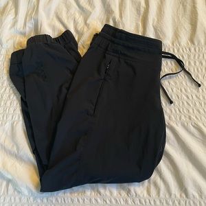 Athleta Crop Joggers - Black